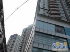 经贸中心复式五房三卫,业主重新装修。适合自住