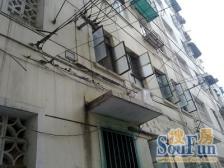 精装修,小区中心位置,独立电梯,采光充足,大开间