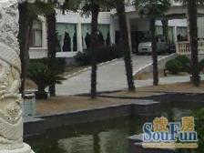 独栋别墅 花园463平, 花园大 满五年,小区安静.