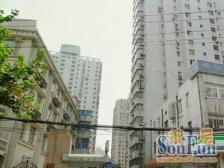 一房户型+中间楼层看房方便+满五年诚心出售+配套全