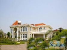 带花园,小区中心位置,居家装修,独栋别墅