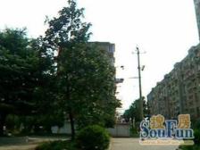 喜欢大露台吗,晒太阳晾衣服都方便,一梯两户140万