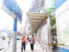 三峡广场旁菜市场楼上低单价电梯房,户型方正,采光好