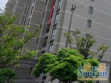 新上经典3+1户型+带产权车位+景观楼层视野好+诚心卖!