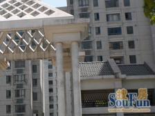 精装修可以拎包入住,内环近在直尺,三部电梯,小区瓷砖外立面