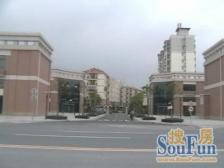 唐镇地铁口,中间位置,户型好,易改造