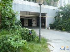 南坪商圈,正规大三房,阳台带景观 。户型方正