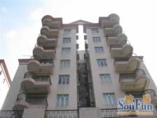 此房红本在手,过五年唯一,小区门口有公交车出入方便