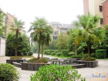 精装三房带露台 保养新拎包入住 户型方正采光好