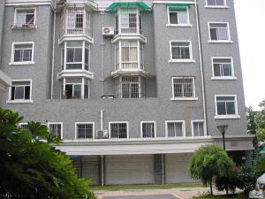 书林苑,精装三房,楼层好,采光棒,满五年,诚心出售