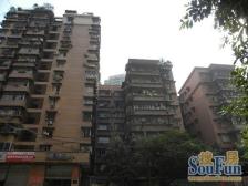 龙泉路平街上3楼正规两房价格看了可以小刀