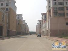 该房源本人实地堪察,户型好,南北通透,全天采光充足,视野无遮