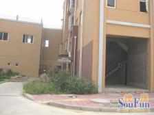 城市溪地 南北通透,采光好 装修好,环镜优美 视野好,诚心出售