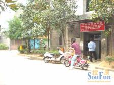 2福山花园地铁口的房子二居室楼层好出行方便 82万