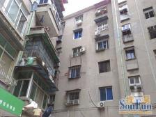 此房户型手续齐全,格局好,采光好,无遮挡,出行方便