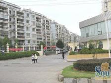 此房拎包入住做成了三房一厅一卫位置阳光采光好无遮挡