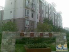 此房位置处于西湖区,交通便利 ,小区配套齐全