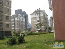 恋恋象湖 南北通透,采光好 装修好,环镜优美 近地铁 视野好,诚心出售