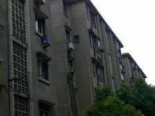 南池路18号南方电动宿舍 南北通透,采光好 近地铁 中间楼层