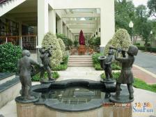 金地利广场电梯两房东南朝向,诚意出售,随时可以看