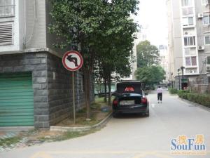 抚生路 区政府旁 万福园精装两房 送储藏间
