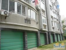 万福园 南北通透,采光好 装修好,环镜优美 中间楼层