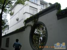 豫章路省委大院 南北通透,采光好 装修好,环镜优美 近地铁 周边匹套完善,,出行方便