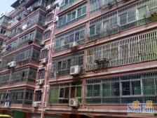 众福花园 南北通透,采光好 装修好,环镜优美 视野好,诚心出售