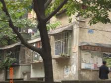 六院家属楼 装修好得不得了的正规两房 拧包入住