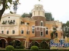 小区环境优美,出行方便,户型好,小区物业管理严格