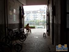 成熟小区,管理严谨干净整洁全明户型,交通便利配套齐