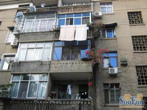 上坊路凤凰医院宿舍 南北通透,采光好 近地铁 视野好,诚心出售
