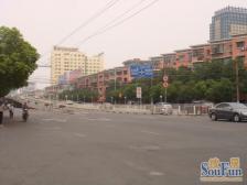 井冈山大道521号外贸包装厂宿舍 南北通透,采光好 装修好,环镜优美 近地铁 视野好,诚心出售