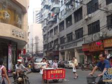 房东急需资金周转,低于市场价出售,随时看房!