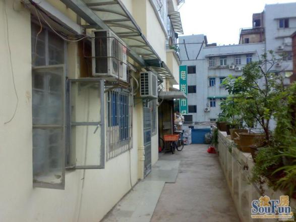 龟岗二马路大院