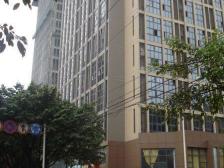 房子是商品房,配套好.出门方便.居家可