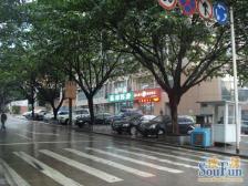 商圈房.双轻轨.菜市场.医院.配套齐全.有小区环境