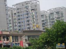 配套齐全,户型方正,出行方便,多美食休闲娱乐