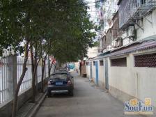 常府街地铁口八一医院南北通透户型方正采光好