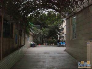 华民逸园4室2厅东南