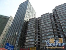 静宁路十字 三室两厅 中间楼层 采光视野佳 大平层产权