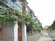 文教路单位房 带储藏间 楼层适中 停车方便 免物业费