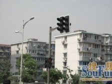 品质小区,繁华地段,居家装修,诚意出售