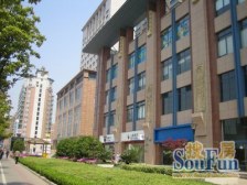 长宁中环内、地铁口、商场边、苏河畔、家门口图书馆