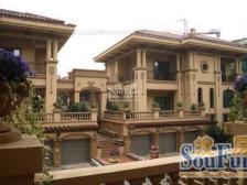 照母山 万科悦府四房510万