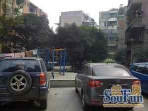 园丁广厦公寓2室1厅东南