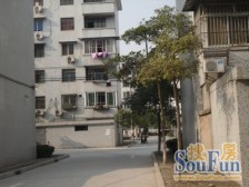 地铁2房 视野采光好 精装修 随时看房 诚心出售