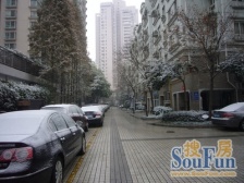 南京西路板块,原始电梯,底楼有花园,新福康里