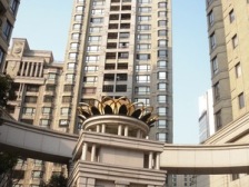 一层两户,一梯一户,高区视野好采光好,税少诚意卖。