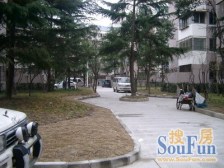 新村路地铁口200米,精装修一房,楼层好,采光视野好